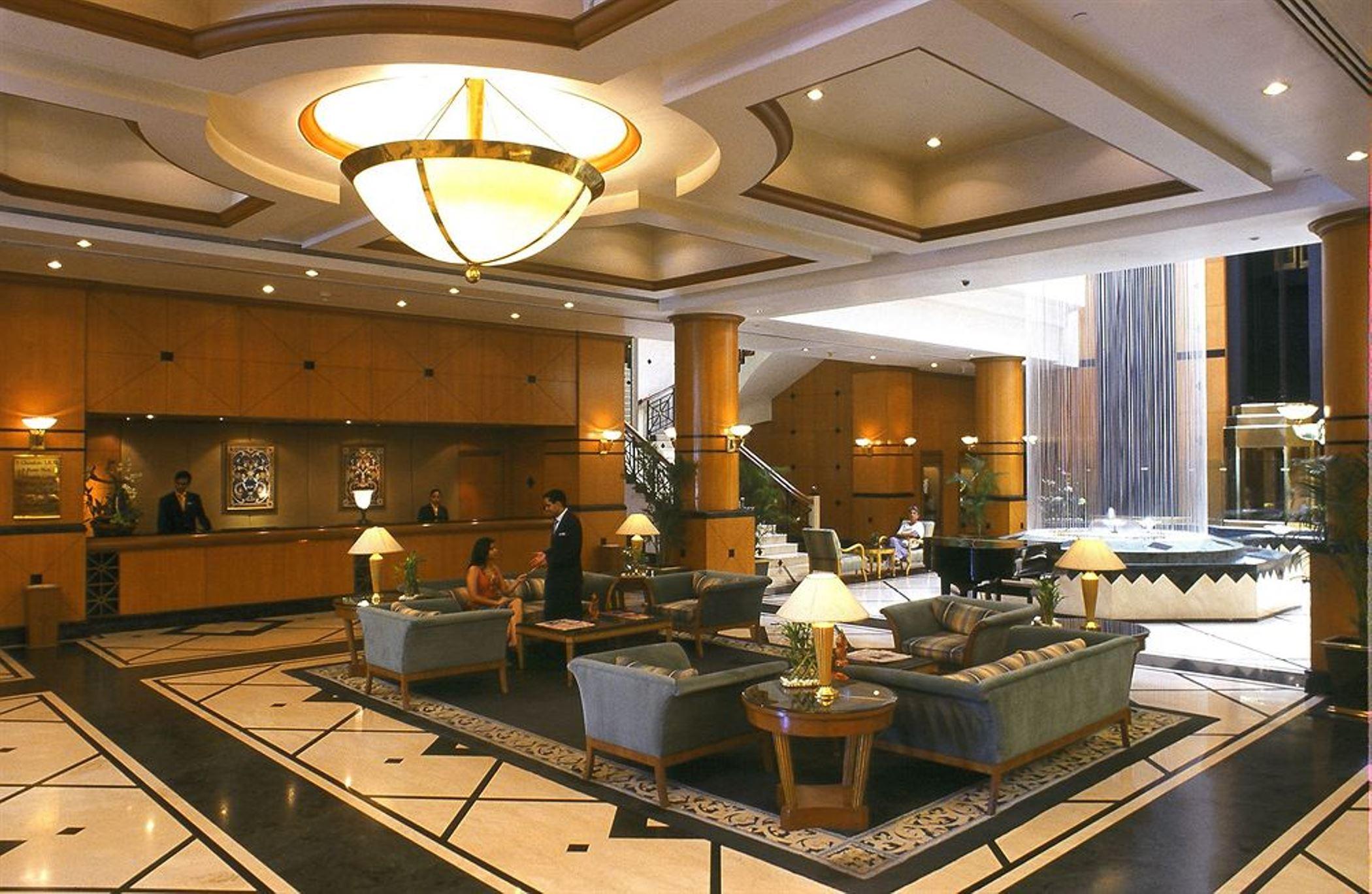 The Orchid Hotel Mumbai Vile Parle Interiør billede Lobby
